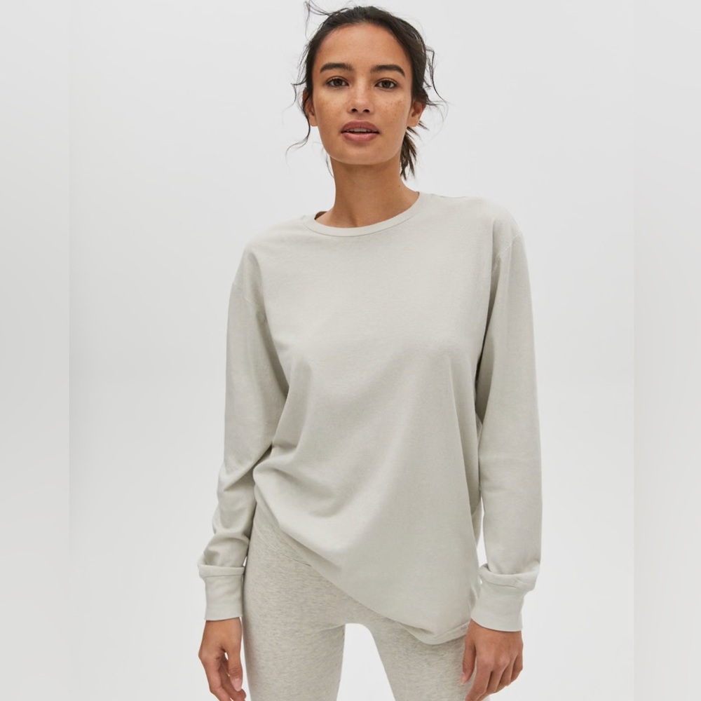 Aritzia Tna Tour Longsleve Longsleeve
